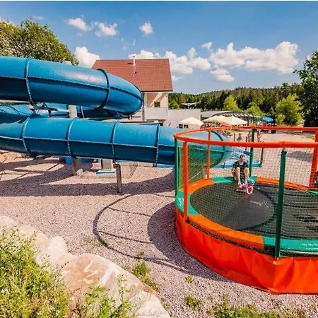 אתר קמפינג Mobil-home 2 Avec Terrasse Et Salon De Jardin - Api-1-52-448 *