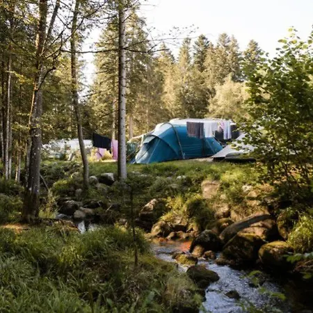 Mobil-home 2 Avec Terrasse Et Salon De Jardin - Api-1-52-448 Camping *