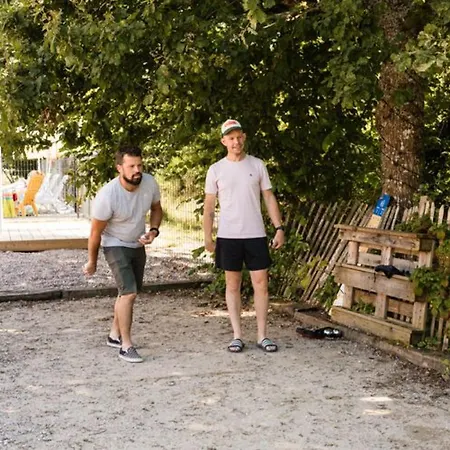 Camping Mobil-home 2 Avec Terrasse Et Salon De Jardin - Api-1-52-448