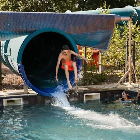 Mobil-home 2 Avec Terrasse Et Salon De Jardin - Api-1-52-448 *