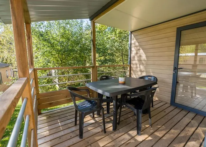 Кемпинг Mobil-home 2 Avec Terrasse Et Salon De Jardin - Api-1-52-448