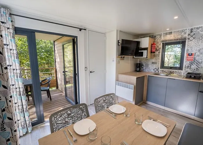 Mobil-home 2 Avec Terrasse Et Salon De Jardin - Api-1-52-448 Кемпинг *