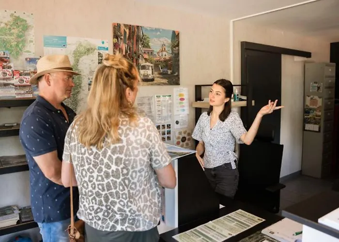 Mobil-home 2 Avec Terrasse Et Salon De Jardin - Api-1-52-448 Granges-Aumontzey